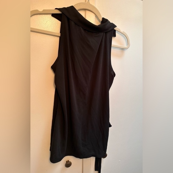 Banana Republic black sleeveless top small EUC - Picture 4 of 4